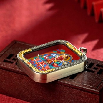 Mooras Hand-painted 3D Thangka Pendant Necklace | Tibetan Buddha Four-Armed Avalokiteshvara Amulet (Ga Wu Box)