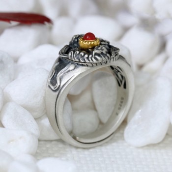 Boutique Vintage Tibetan Snow Lion Sterling Silver Ring with Gemstone