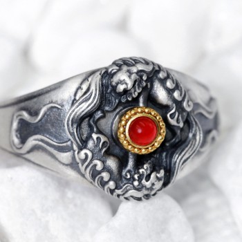 Boutique Vintage Tibetan Snow Lion Sterling Silver Ring with Gemstone