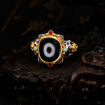 Hand-carved Indian Treasure Umbrella Sterling Silver Dzi Bead Ring with Gem