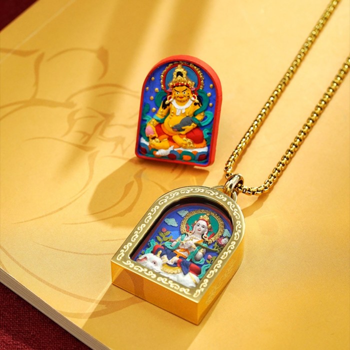 Hand-Painted 3D Samantabhadra Thangka Pendant Necklace Gold | Tibetan Buddhist Amulet