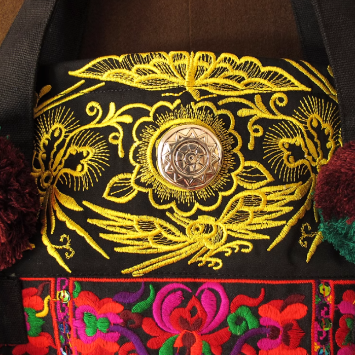 Lian Xiu - Handcrafted Vintage Ethnic Tote Bag Embroidery Canvas Bag