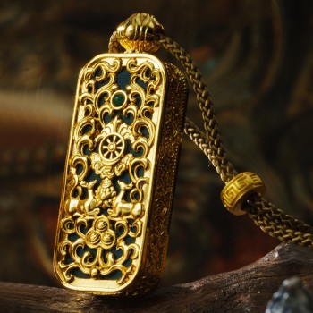 Hand-Painted 3D Green Tara skeleton Thangka Pendant Necklace Amulet