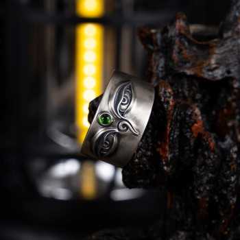 Designer Handmaded Boutique Vintage Green Tara Amulet Silver Ring