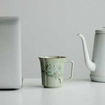 Ru Kiln–Inspired Ceramic Retro Coffee Cup (290 ml)