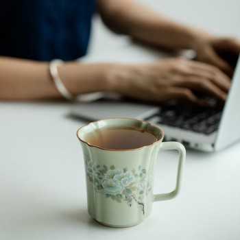 Ru Kiln–Inspired Ceramic Retro Coffee Cup (290 ml)