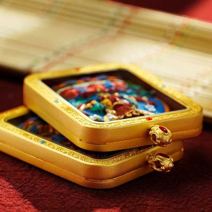 Hand-Painted 3D Thangka Buddha Samantabhadra Red Sand Brass Pendant Necklace (Ga Wu Box)