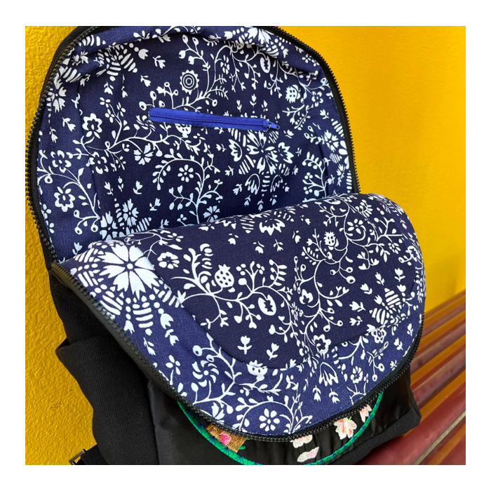 Mooras Hand-embroidered ethnic-style double bird flower branch canvas backpack | Oriental elegance, travel with ease