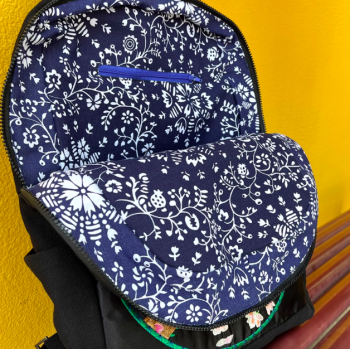 Mooras Hand-embroidered ethnic-style double bird flower branch canvas backpack | Oriental elegance, travel with ease