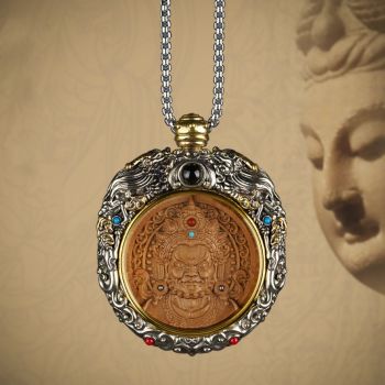 Mooras Hand-Carved Tibetan Buddhist Pendant Necklace - Thousand-Armed Avalokiteshvara