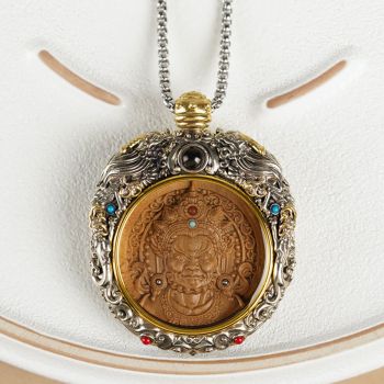Mooras Hand-Carved Tibetan Buddhist Pendant Necklace - Thousand-Armed Avalokiteshvara
